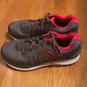 New without tags Saucony Everun